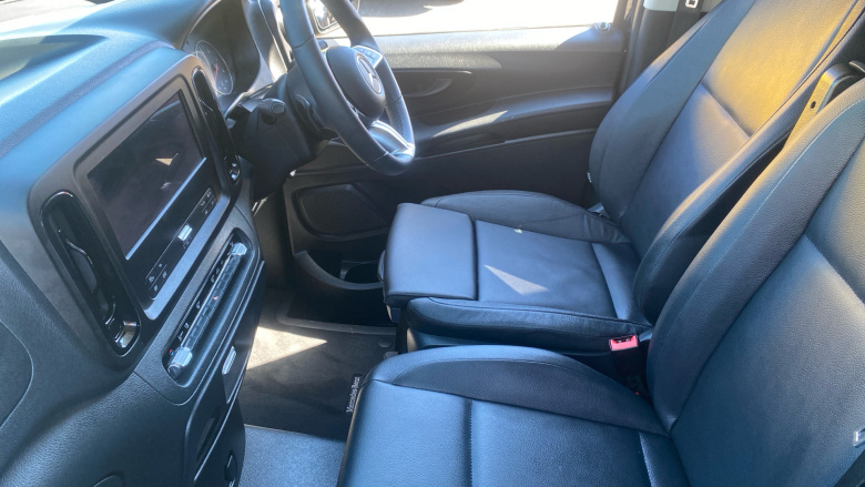 Mercedes-Benz Vito Tourer L3 Diesel Rwd 114 CDI Pro 9-Seater 9G-Tronic